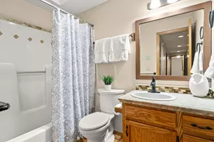 17956 Shadow Ln, Sunriver, OR 97707 - Photo 28