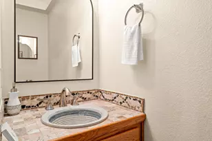 17956 Shadow Ln, Sunriver, OR 97707 - Photo 34