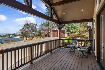 115 Wells Fargo Drive, Jacksonville, OR 97530 - Photo 8