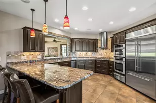 115 Wells Fargo Dr, Jacksonville, OR 97530 - Photo 22