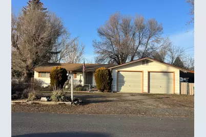 3519 Onyx Avenue, Klamath Falls, OR 97603 - Photo 1