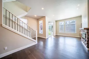 61574 SW Blakely Rd, Bend, OR 97702 - Photo 10