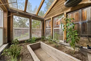 651 NW Morelock Ct, Bend, OR 97703 - Photo 38