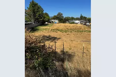 1228 Corona Avenue, Medford, OR 97504 - Photo 8