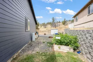 558 SW Cedar Hill Dr, Madras, OR 97741 - Photo 32