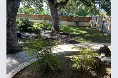 2233 Oakwood Drive, Medford, OR 97504 - Photo 12