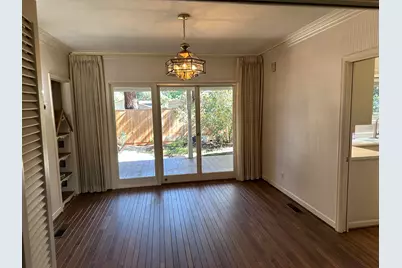 2233 Oakwood Drive, Medford, OR 97504 - Photo 6