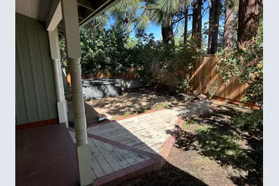 2233 Oakwood Drive, Medford, OR 97504 - Photo 38