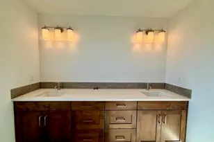 21837 SE Stromboli Ct, Bend, OR 97702 - Photo 10