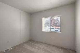 720 Hedy Jayne, Medford, OR 97501 - Photo 18