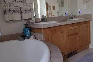 522 Meadow Ln, Eagle Point, OR 97524 - Photo 18