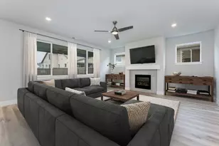 3843 NE Tellus Dr, Bend, OR 97701 - Photo 2