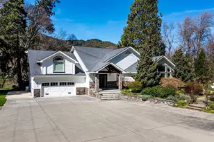 8550 Rogue River Hwy, Grants Pass, OR 97527 - Photo 2