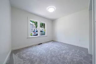 1016 Queen Anne Ave, Medford, OR 97504 - Photo 14