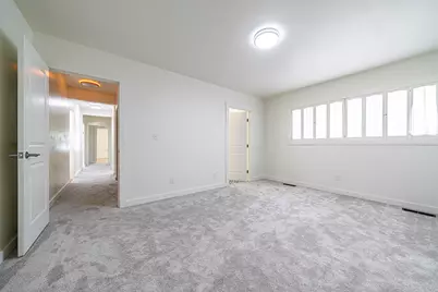 1016 Queen Anne Avenue, Medford, OR 97504 - Photo 22