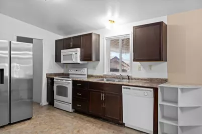 2552 Thorn Oak Drive #24, Medford, OR 97501 - Photo 16