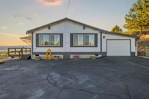 250 Burns St, Klamath Falls, OR 97603 - Photo 10