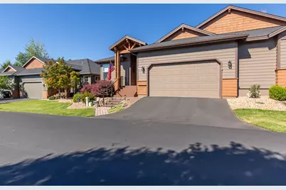 8413 Forest Ridge Loop, Redmond, OR 97756 - Photo 2