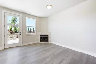 20530 NE Empire Ave, Bend, OR 97701 - Photo 6