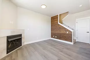 20530 NE Empire Ave, Bend, OR 97701 - Photo 8