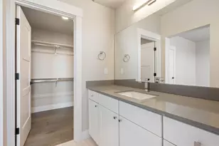 20530 NE Empire Ave, Bend, OR 97701 - Photo 26