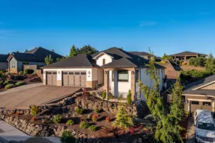 3656 Camina Dr, Medford, OR 97504 - Photo 2