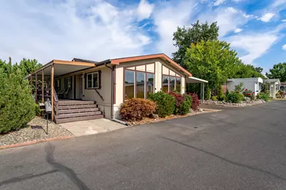 5076 Leonard Road #69, Grants Pass, OR 97527 - Photo 2