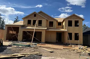 1355 NW Ochoa Dr, Bend, OR 97703 - Photo 2