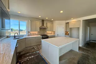 4317 SW Reindeer Ave, Redmond, OR 97756 - Photo 8