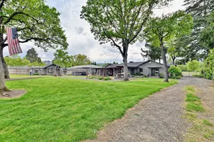 895 Casino Rd, Medford, OR 97501 - Photo 46