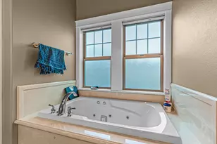 3909 Crystal Springs Dr, Medford, OR 97504 - Photo 22