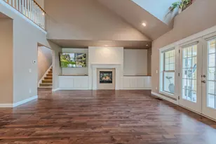 3909 Crystal Springs Dr, Medford, OR 97504 - Photo 8