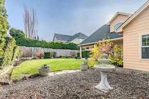 3909 Crystal Springs Dr, Medford, OR 97504 - Photo 48