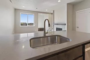 4080 SW 39th St, Redmond, OR 97756 - Photo 10