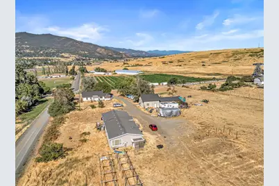 1330 N Mountain Avenue, Ashland, OR 97520 - Photo 46