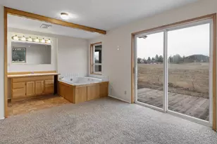 62540 Eagle Rd, Bend, OR 97701 - Photo 14