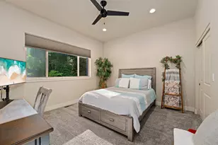 515 Bonnie Ln, Grants Pass, OR 97527 - Photo 34