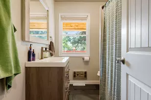 6324 E Evans Creek Rd, Rogue River, OR 97537 - Photo 16