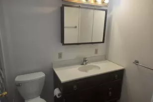 1390 Lakeshore Dr, Klamath Falls, OR 97601 - Photo 8