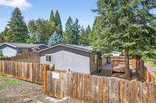 449 Fee St, Butte Falls, OR 97522 - Photo 38