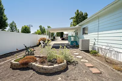 4425 W Main Street #23, Medford, OR 97501 - Photo 16