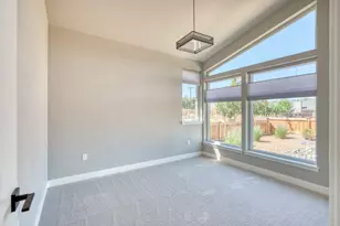 914 NW 19th St, Redmond, OR 97756 - Photo 14