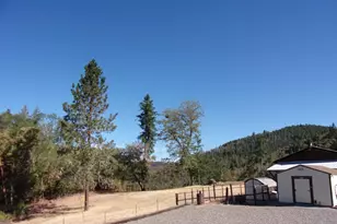 375 Jordan Creek Rd, Riddle, OR 97469 - Photo 10