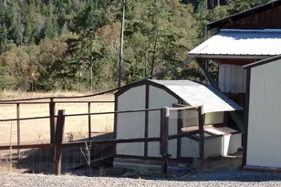 375 Jordan Creek Rd, Riddle, OR 97469 - Photo 12