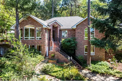 855 Wells Fargo Loop, Jacksonville, OR 97530 - Photo 1