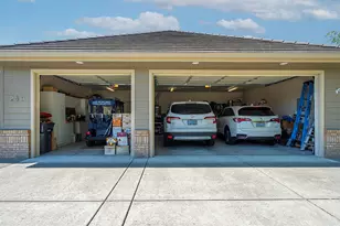 250 Briarwood Ln, Medford, OR 97504 - Photo 24