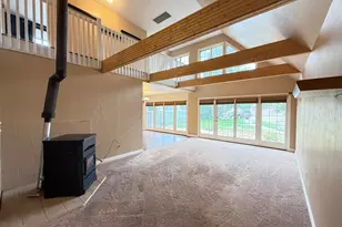 104 Pioneer Pl, Lakeview, OR 97630 - Photo 2