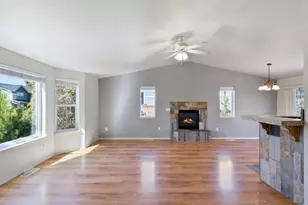 2756 NE Rainier Dr, Bend, OR 97701 - Photo 6