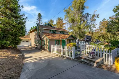 416 NW Pleasant View Drive, Grants Pass, OR 97526 - Photo 28