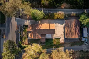 416 NW Pleasant View Dr, Grants Pass, OR 97526 - Photo 38